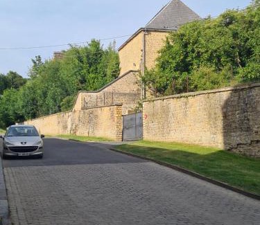 Sedan Apartment | Aux remparts du château