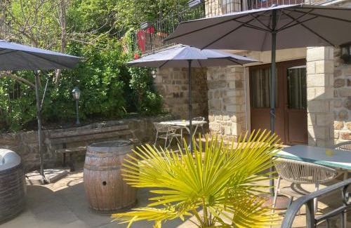 Mercuer Hotel | Aux Vieux Arceaux