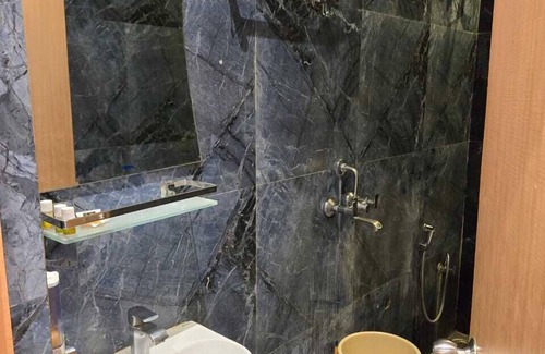 Tarabganj Hotel | Avadh Sunshine Palace Hotel & Resort