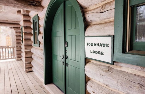 Brodhead Cabin | Avail. Octoberfest Sep 25th-28th-Lake Cabin w/King