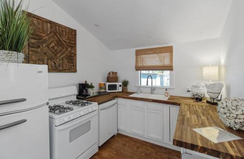 Shreveport House | Avail This Weekend, Lakefront, Kayaks