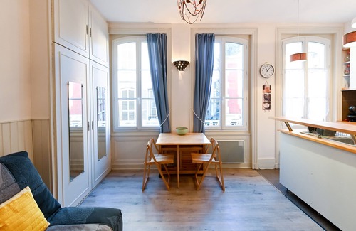 Trouville-sur-Mer Apartment | AVAILABILITY SUMMER VACATION APARTMENT IN THE HEART OF TOWN