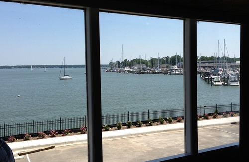 Macatawa Cottage | AVAILABILITY~ ONLY 5 MINUTE WALK TO GORGEOUS LAKE MICHIGAN BEACH!