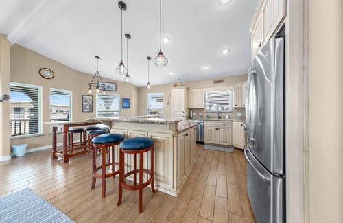 Port Isabel House | Available for Spring! Captain's Cottage - Beautiful Waterfront Cottage