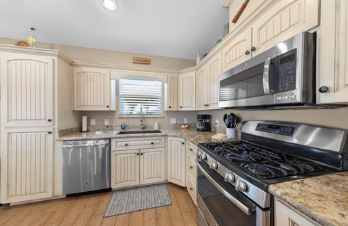 Port Isabel House | Available for Spring! Captain's Cottage - Beautiful Waterfront Cottage