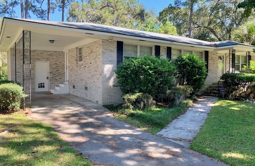 Savannah House | Available Now! Early Street Executive Rental- hospitals,HAAF,10 min to downtown