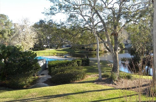 Palm Valley Condo | AVAILABLE TPC! Beautiful and spacious Players Club Villa 3BR/3BA!