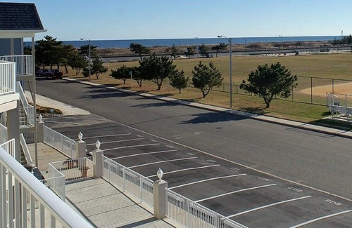 Avalon Condo | Avalon Beach Block Condo