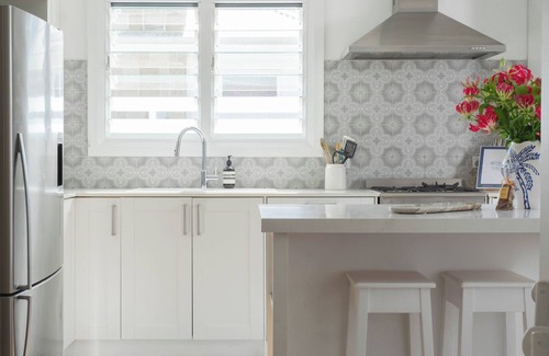 Avalon Beach Cottage | Avalon Beach Cottage, private, 100m to the beach.