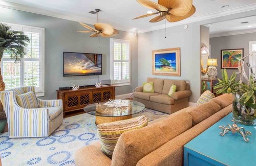 Bahama Village House | **AVALYNN HOUSE @ THE ANNEX** Lush Home by Beach & Duval + LAST KEY SERVICES...