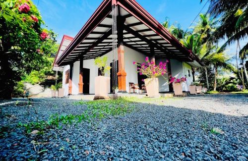 Kosgoda Bed & Breakfast | AVAN VILLA