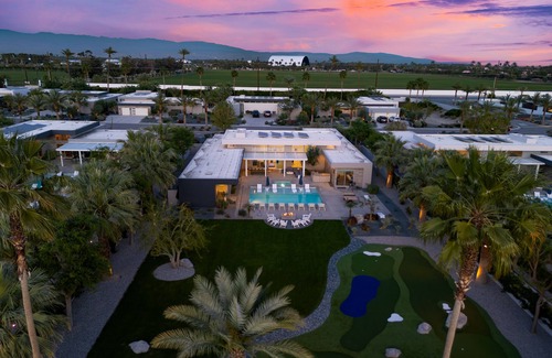 La Quinta Villa | AvantStay | Polo Villa Halo | Pickleball, Putting Green | Sleeps 28