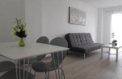 Raval Roig Apartment | Avenida de Denia N11 close to the Beach
