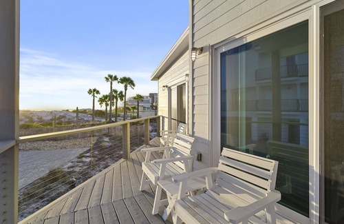 Tang-O-Mar House | Averitts Favorite - Newly Renovated, Gulf View, Tang-O-Mar Community!