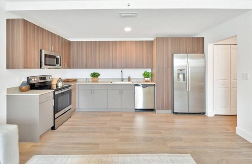 Mango Groves Apartment | Aviara On The Ave - 'Gardenia' - 402 · 'Gardenia' - The Designer Apartment