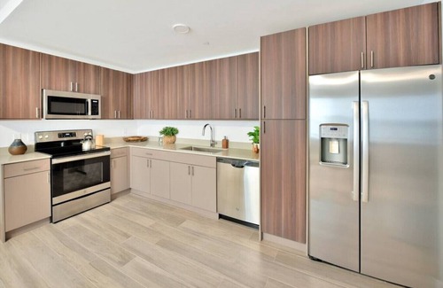 Mango Groves Apartment | Aviara On The Ave - 'Gardenia' - 402 · 'Gardenia' - The Designer Apartment