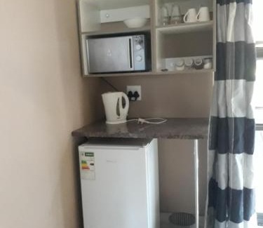 Krugersdorp Bed & Breakfast | Aviators Retreat B&B