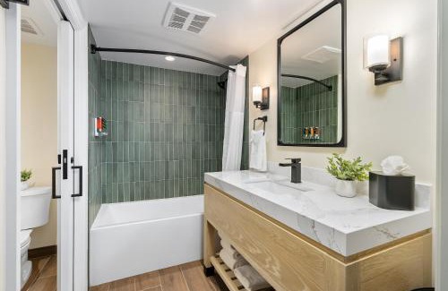 Avila Beach Hotel | Avila Village Inn