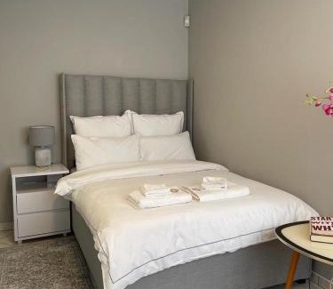 Klein Windhoek Villa | Avis Sunrise View