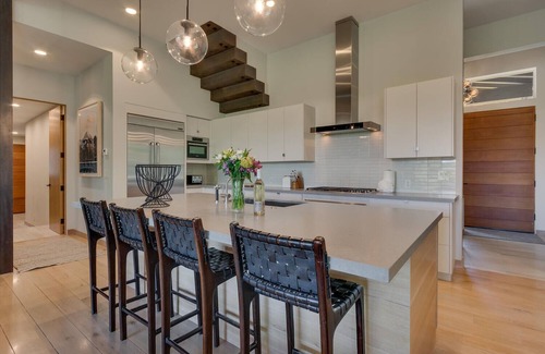 Truckee House | Avoca Modern at Martis Camp by Tahoe Getaways - 4BR w A/C, EV Charger & Golf Course Views