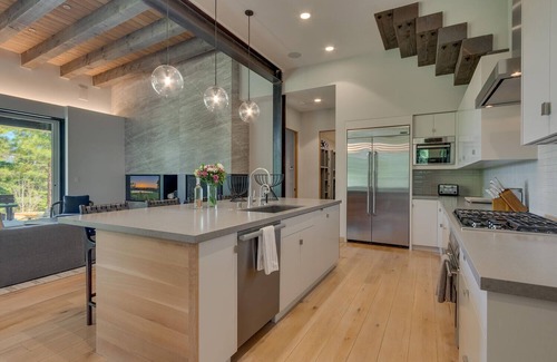 Truckee House | Avoca Modern at Martis Camp by Tahoe Getaways - 4BR w A/C, EV Charger & Golf Course Views
