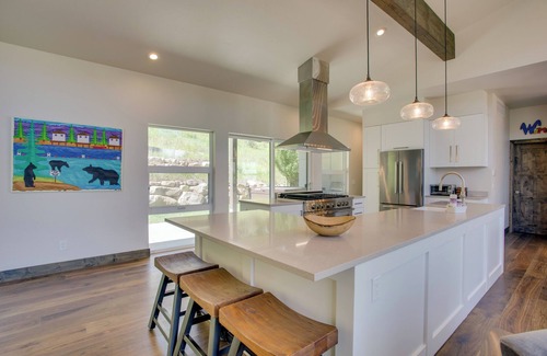 Eagle-Vail House | Avon Vacation Rental w/Hot Tub & Mountain Views!