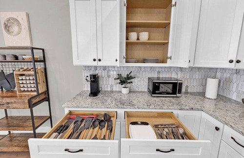 Forest Park House | Avondale Charmer-Comfort & Style