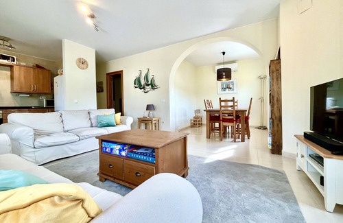 Les Tres Cales Villa | Avondale, close to the beach, ideal for families
