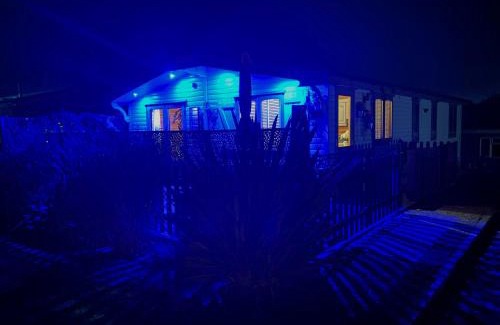 New Forest District Resort | Award Winning Lodge Shorefields- Milford on Sea note NO HOT TUB AT LODGE