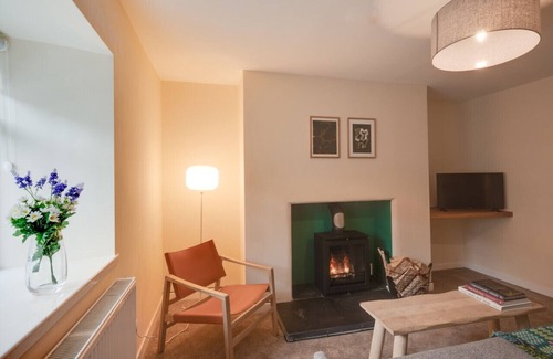 Pentre-Foelas House | Awen y Ddol - Two Bedroom House, Sleeps 4