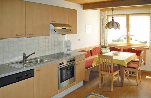 Pettneu am Arlberg Apartment | Awesome apartment in Pettneu am Arlberg