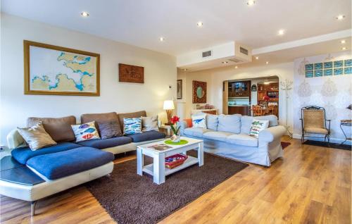 Aguilas Apartment | Awesome Apartment In Águilas With Wifi