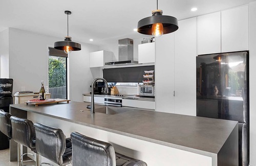 New Plymouth CBD House | Awesome Aubrey Summar