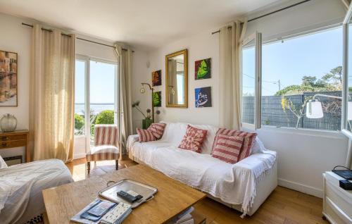 Saint-Trojan-les-Bains House | Awesome Home In Saint-Trojan-Les-Bains