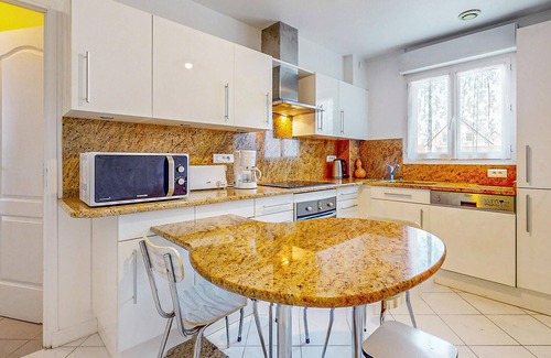 Blonville-sur-Mer House | Awesome home in Blonville-sur-Mer