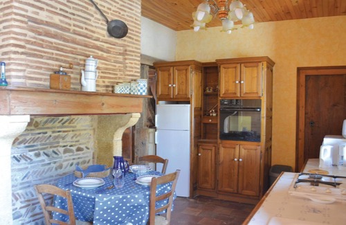 Saint-Pierre-d'Eyraud House | Awesome home in St Pierre d'Eyraud