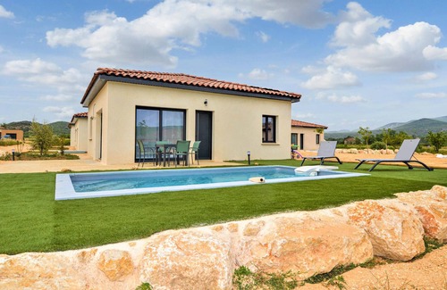 Vallon-Pont-d'Arc House | Awesome home in Vallon-Pont-d'Arc