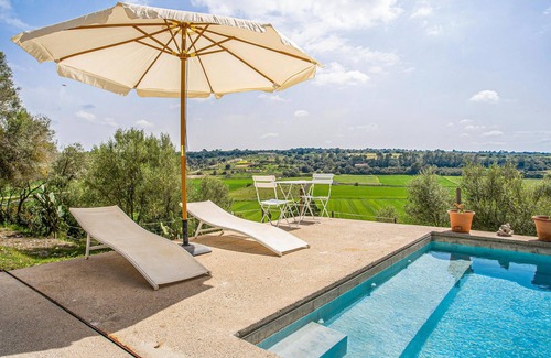 Ariany House | Awesome home in Ariany