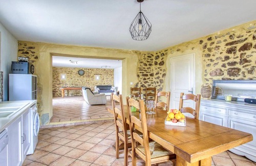 Artigues House | Awesome home in Artigues