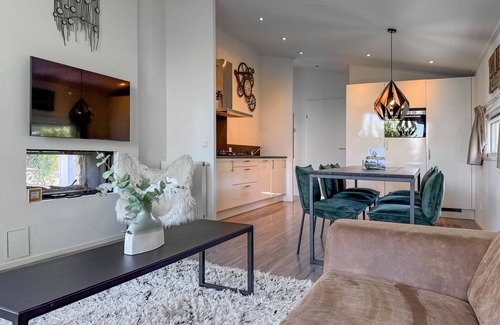 Gasthuis House | Awesome home in Bemelen with WiFi