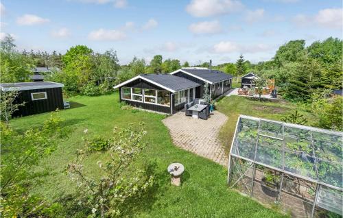 Øer Strand House | Awesome Home In Ebeltoft With Sauna