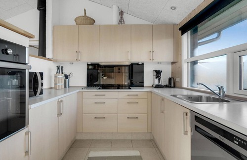 Sonderho House | Awesome home in Fanø with kitchen