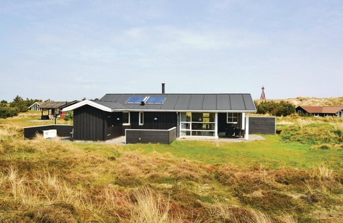 Sonderho House | Awesome home in Fanø with kitchen