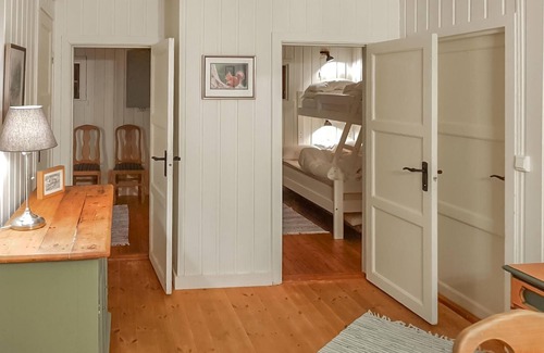 Hauggrend House | Awesome home in Fyresdal with kitchen