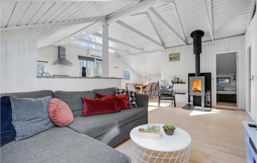 Glesborg House | Awesome Home In Glesborg With Sauna