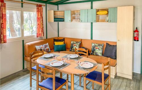 La Faute-sur-Mer House | Awesome Home In La Faute-Sur-Mer