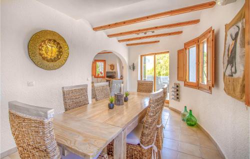 Pedreguer House | Awesome Home In Pedreguer With Kitchen