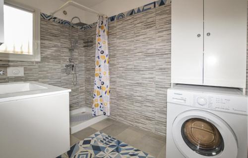 Prunete House | Awesome Home In Prunete With Wifi