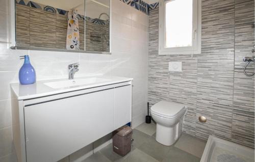 Prunete House | Awesome Home In Prunete With Wifi