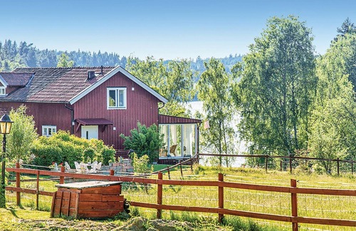 Stjarnhov House | Awesome home in Stjänrhov with WiFi